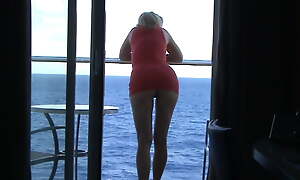 On the balcony on the voyage sailing-boat Oasis of the Seas