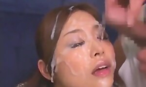 Japanese Girl Gets Bukkake Facial