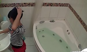 Bathtub masturbation be worthwhile for be imparted to murder affecting Asian girl