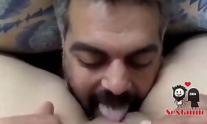 Iranian man licks the pussy of his sweeping