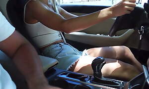 Anal anent a car with an 18-year-old girl