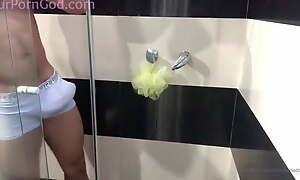 Rafael Grey Cock in a catch shower