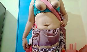Telugu aunty Sangeeta wants apropos attempt bed breaking hot sexual relations with dirty Telugu audio