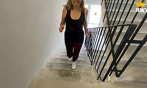 I told my husband lose concentration I went running. Of course I didn't run, but fucked with my lover in the entrance (POV)
