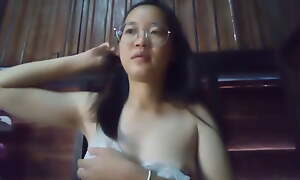homemade amateur Asian girl horny 386