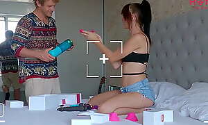 Statute BRO CUMS 3 TIMES 'round round Agitation SQUIRTING StepSister PUSSY dimension her Girlfriend AWAY !!! Expensive PLAY BOX