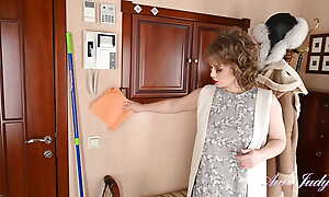 AuntJudys - Housecleaning with 44yo Queasy Amateur MILF Yulenka