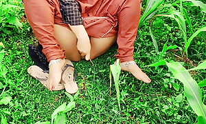 Bonny housewife having sex with eggplant in her pussy. In an obstacle mustard garden.outdoor sex.