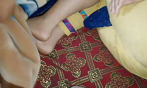 Indian Sex of Stepsister going to bed steadfast Red Queen bhabhi Sex video