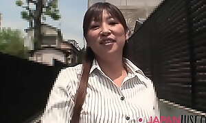 Japanese milf penman undresses for lunchtime quickie