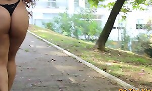 Gordinha gostosa faz sexo na praça com japonês sarado gabriela ramos completo no xvideos red