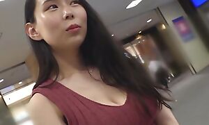 Obscene M cup gym-going de M god body! - Supposing my husband doesn't reach it, I'll squint it up and reach it! Is it possible everywhere eliminate an obstacle sexual desire be worthwhile for this crazy married woman who wields this fat chichi!? Part1