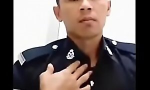 malaysia police like one another off