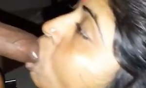 Wow, what a blowjob, desi Indian aunty